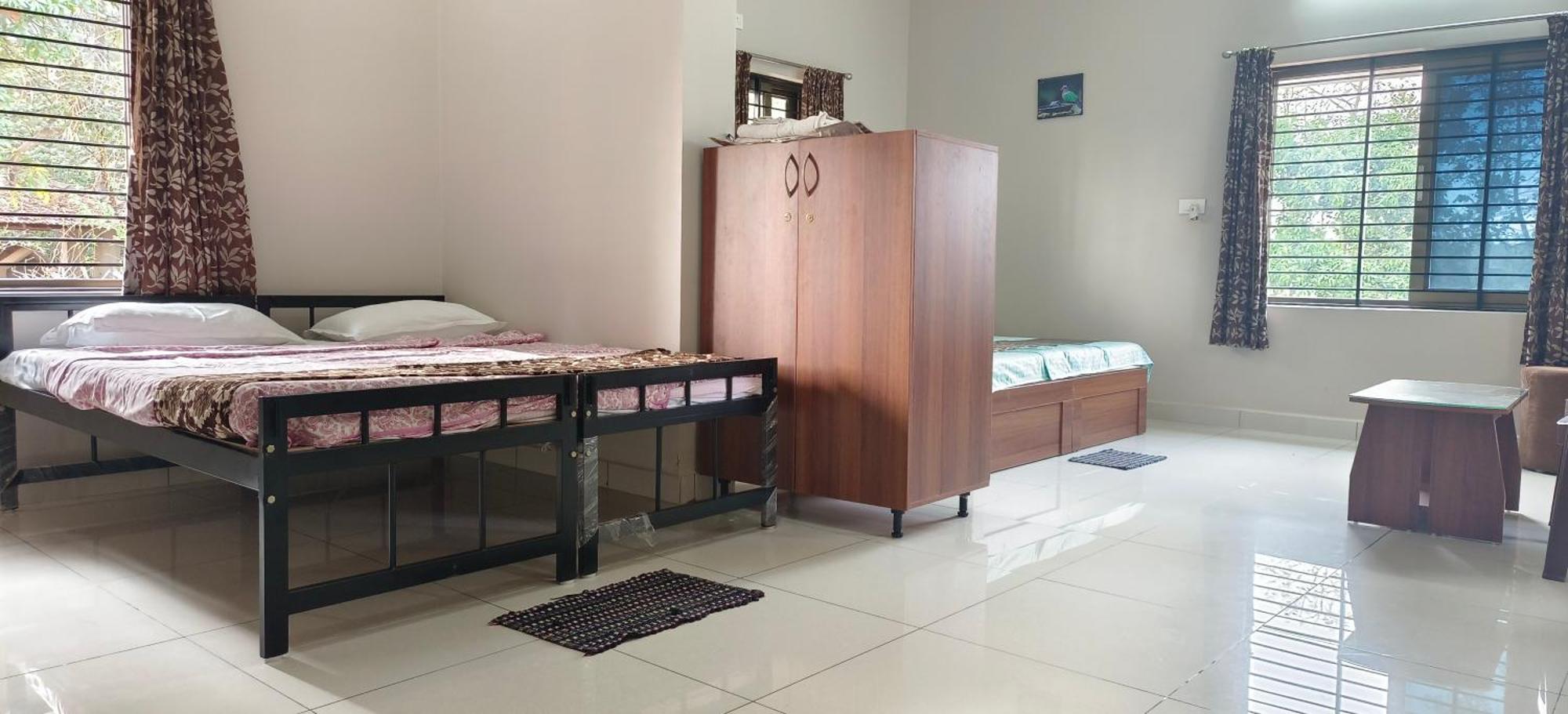 Sugamya Farm Guesthouse Sagar  Chambre photo